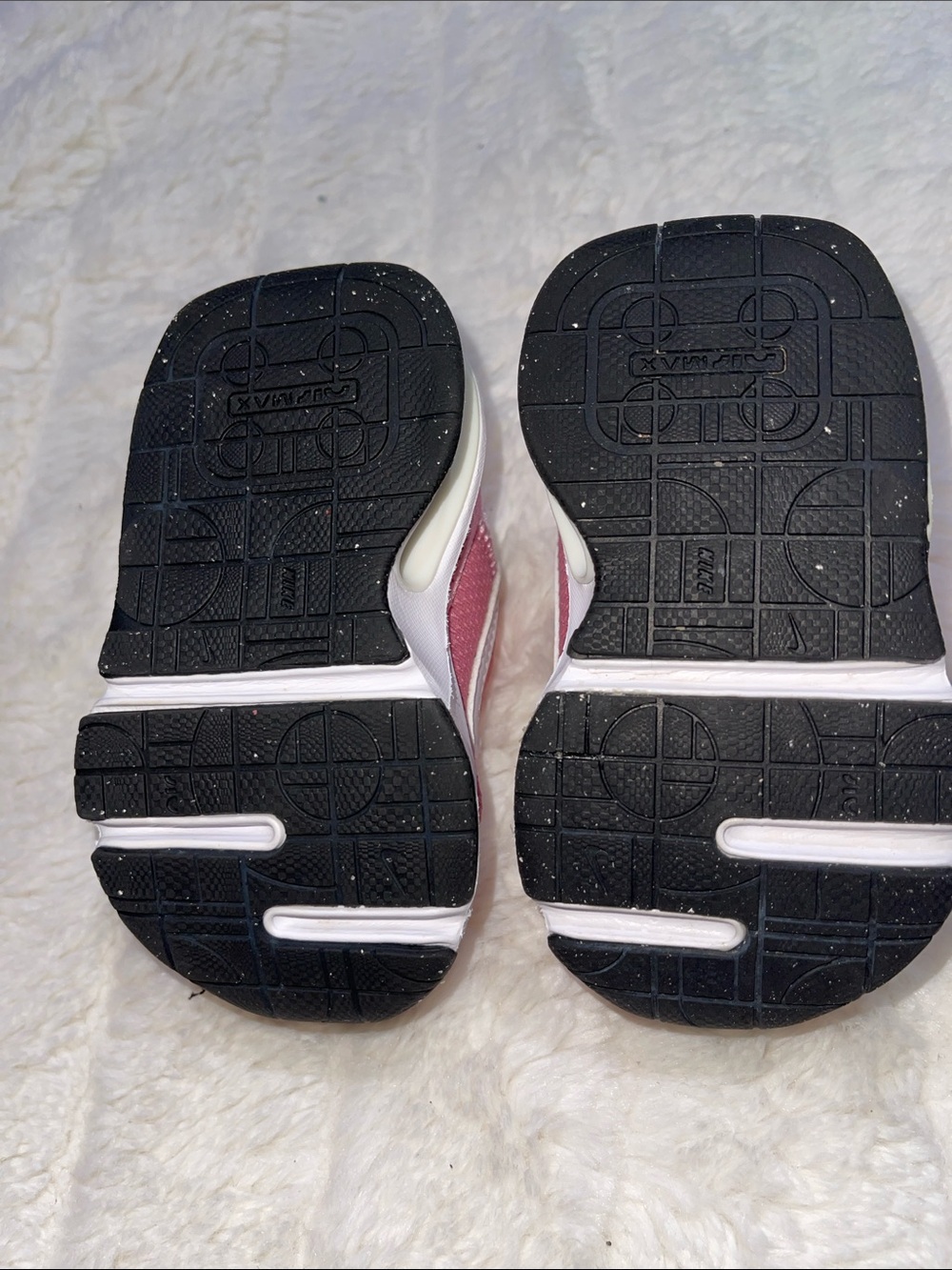 Nike Air Max Toddler Pink Athletic Sneakers - Picture 4 of 8
